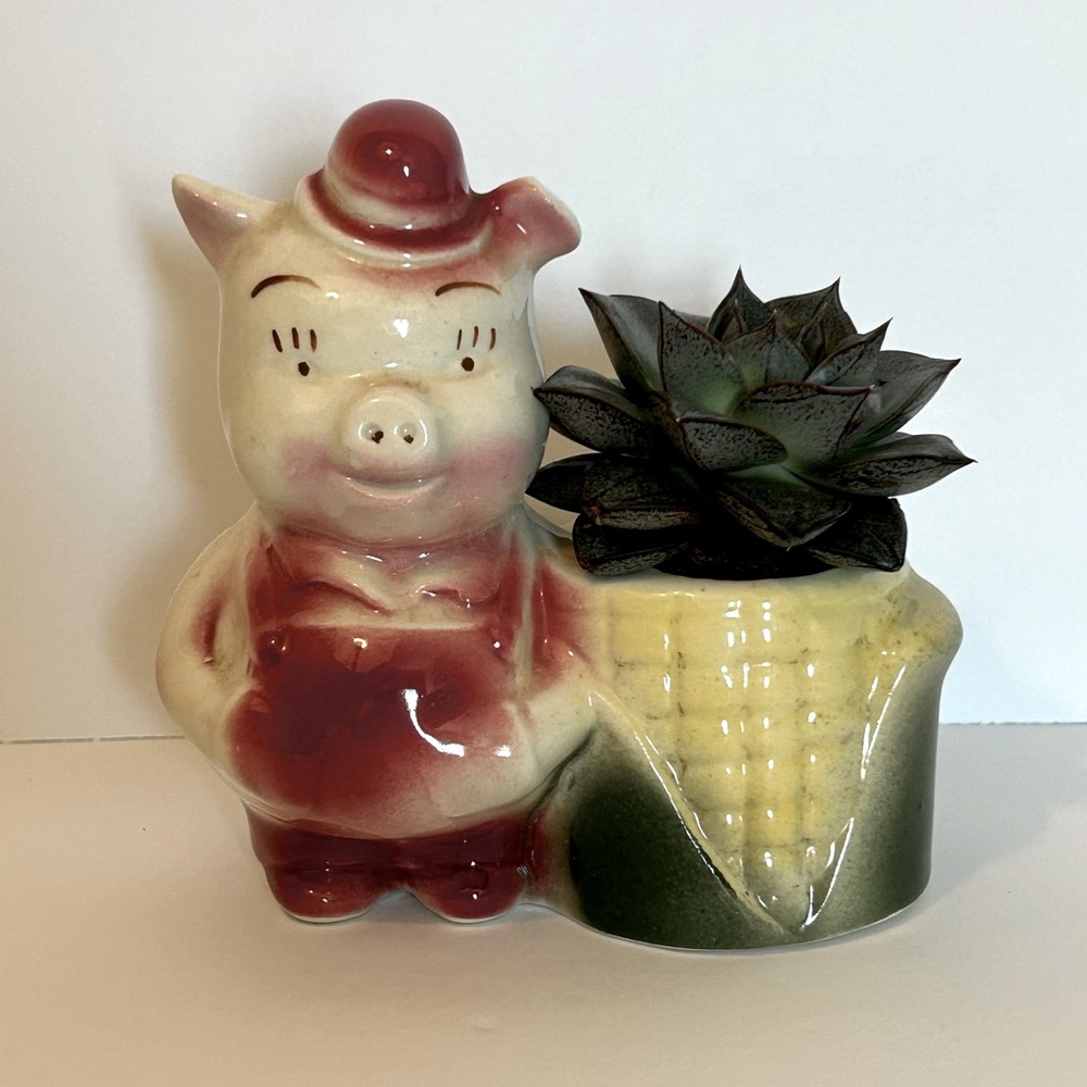 Shawnee Farmer Pig with Corn Planter ~Good Vintage Condition~plant not included